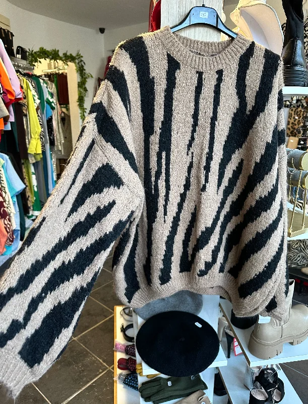 Zebra print knitted jumper - Camel & black Chenille Brocade Lace