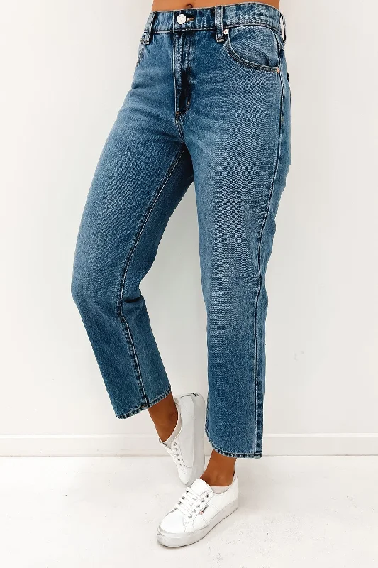 A 95 Mid Straight Jean Scout Stylish Tapered Fit Jeans