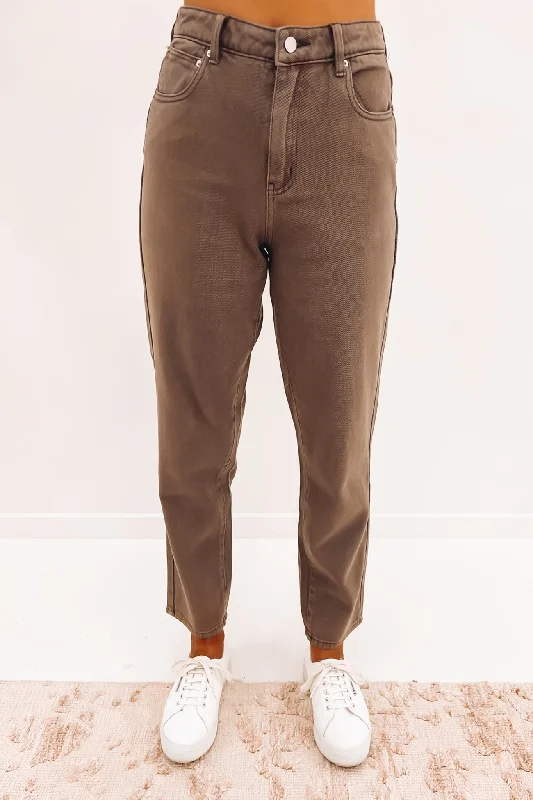 Rai Slim Jean Carob Comfortable Stretch Denim Jeans