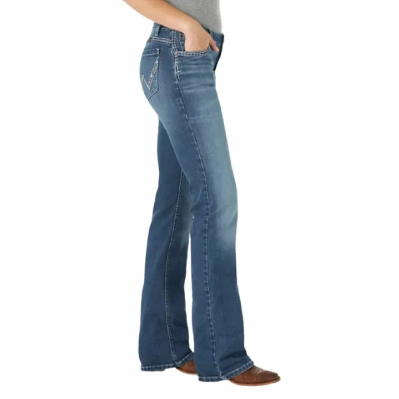 Wrangler Women's Shiloh Scarlett Riding Jean Fashionable Straight Cut Jeans